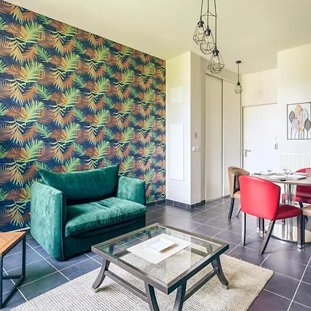 Apartahotel Tempologis - Chateau De La Rochette Fontaine (Isere)