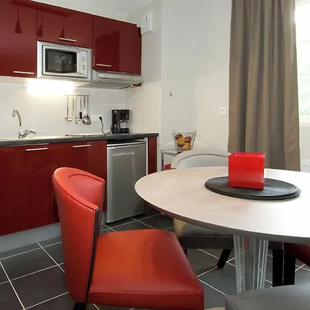 Tempologis - Chateau De La Rochette 3*